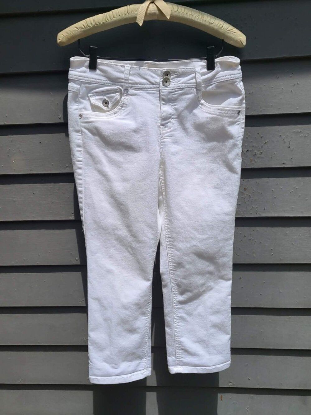 Democracy Artisan Crafted White Cropped Jeans size 4